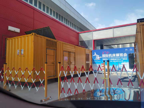 柳江发电车出租-发电机无电压或电压太低怎么办？
