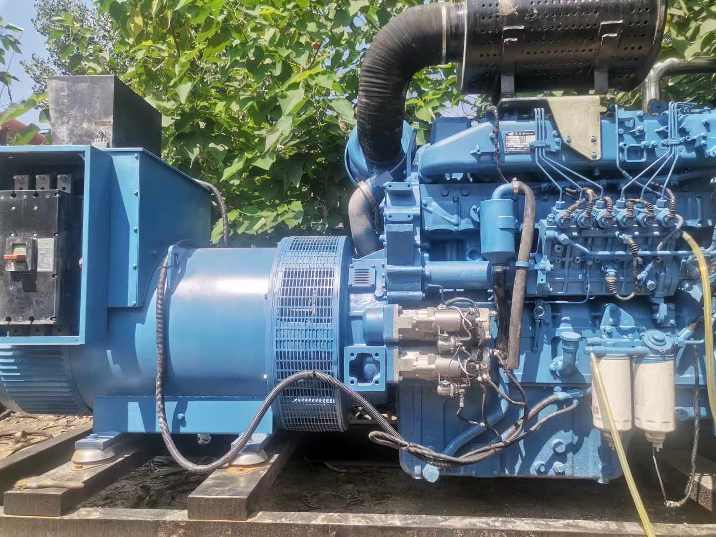 柳江详细说明降低 800kW 柴油发电机输出电流波动的方法